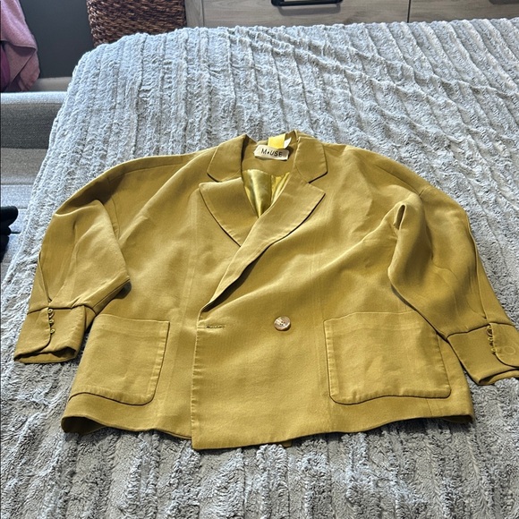 Muse Olive-Tone Single-Button Blazer - Picture 2 of 4